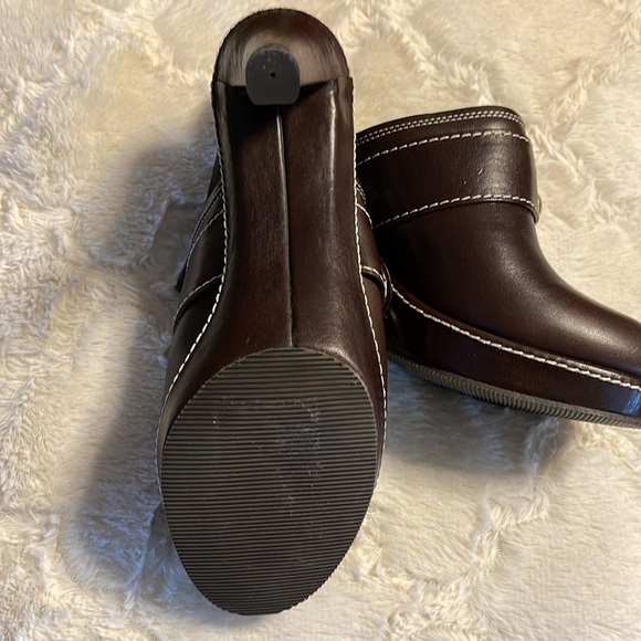 Coach Brown Leather Clogs - Picture 3 of 10